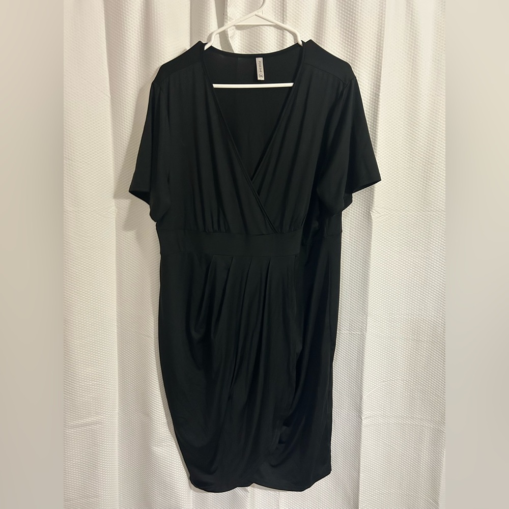 Chic Black Midi Dress
